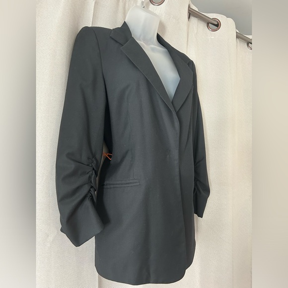 H&M long & lean blazer - Picture 3 of 7